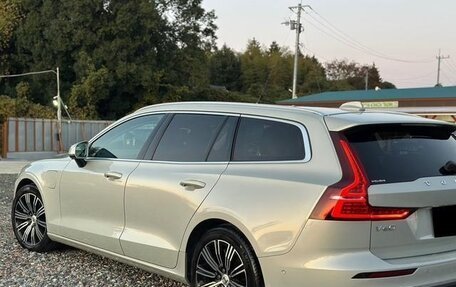 Volvo V60 II, 2021 год, 2 970 000 рублей, 4 фотография