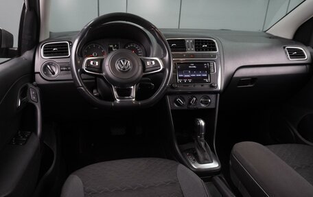 Volkswagen Polo VI (EU Market), 2019 год, 1 365 000 рублей, 6 фотография