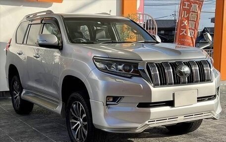 Toyota Land Cruiser Prado 150 рестайлинг 2, 2021 год, 3 260 000 рублей, 3 фотография