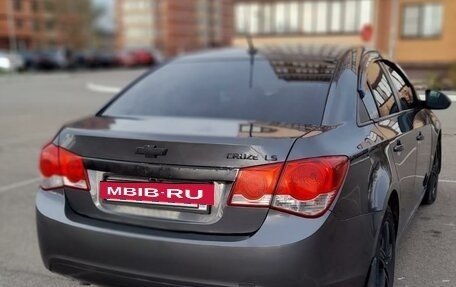 Chevrolet Cruze II, 2010 год, 650 000 рублей, 6 фотография