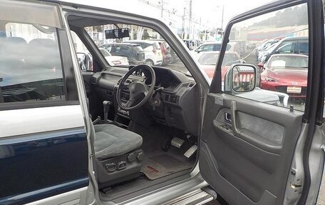 Mitsubishi Pajero III рестайлинг, 1996 год, 860 000 рублей, 18 фотография