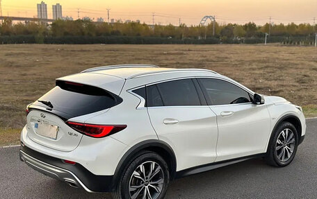 Infiniti QX30, 2017 год, 2 450 000 рублей, 17 фотография