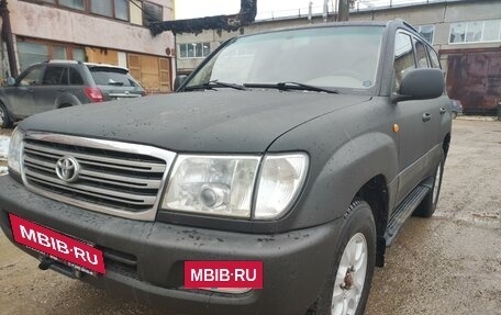 Toyota Land Cruiser 100 рестайлинг 2, 2005 год, 2 700 000 рублей, 13 фотография