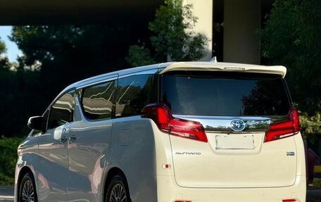 Toyota Alphard III, 2021 год, 4 750 000 рублей, 3 фотография