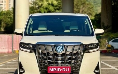 Toyota Alphard III, 2021 год, 4 750 000 рублей, 7 фотография