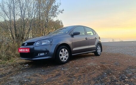 Volkswagen Polo VI (EU Market), 2010 год, 600 000 рублей, 2 фотография