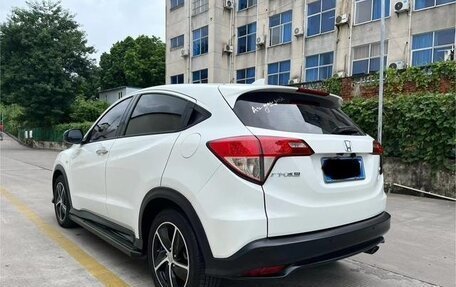 Honda Vezel, 2019 год, 1 780 000 рублей, 5 фотография