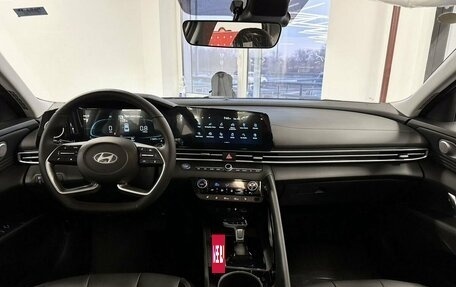 Hyundai Elantra, 2024 год, 2 647 000 рублей, 20 фотография