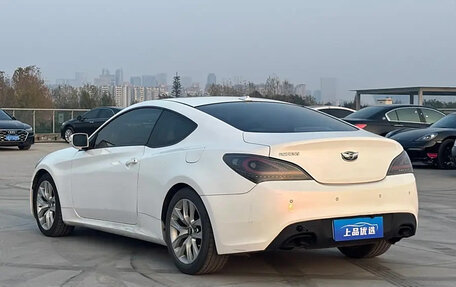 Hyundai Genesis Coupe I рестайлинг, 2013 год, 2 160 000 рублей, 7 фотография