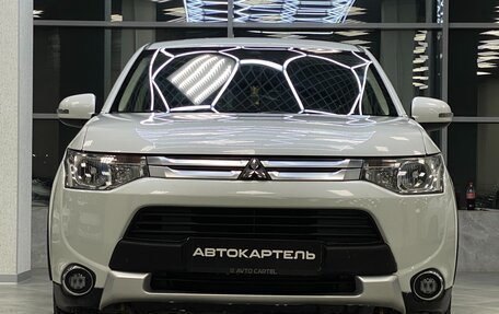 Mitsubishi Outlander III рестайлинг 3, 2014 год, 1 799 999 рублей, 11 фотография