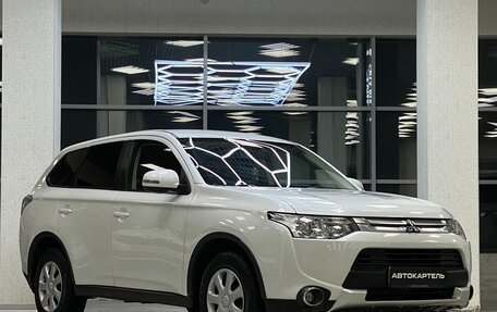 Mitsubishi Outlander III рестайлинг 3, 2014 год, 1 799 999 рублей, 12 фотография