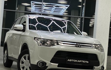 Mitsubishi Outlander III рестайлинг 3, 2014 год, 1 799 999 рублей, 15 фотография