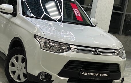 Mitsubishi Outlander III рестайлинг 3, 2014 год, 1 799 999 рублей, 13 фотография