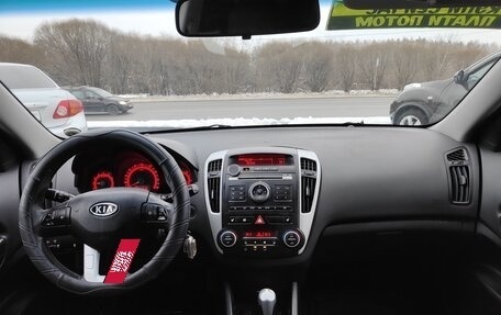 KIA cee'd I рестайлинг, 2010 год, 800 000 рублей, 6 фотография