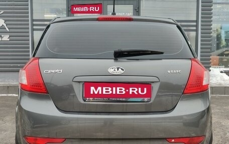 KIA cee'd I рестайлинг, 2010 год, 800 000 рублей, 18 фотография