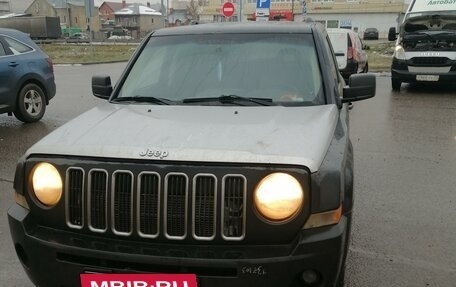 Jeep Liberty (Patriot), 2007 год, 600 000 рублей, 2 фотография