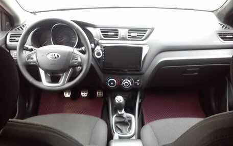 KIA Rio III рестайлинг, 2014 год, 999 000 рублей, 28 фотография