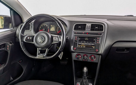 Volkswagen Polo VI (EU Market), 2019 год, 999 000 рублей, 27 фотография