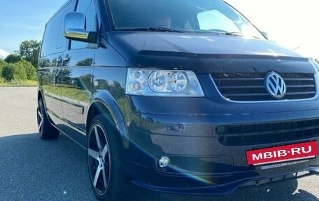 Volkswagen Transporter T5 рестайлинг, 2007 год, 1 400 000 рублей, 21 фотография