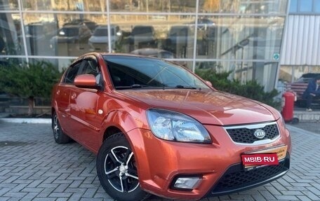 KIA Rio II, 2010 год, 820 000 рублей, 1 фотография