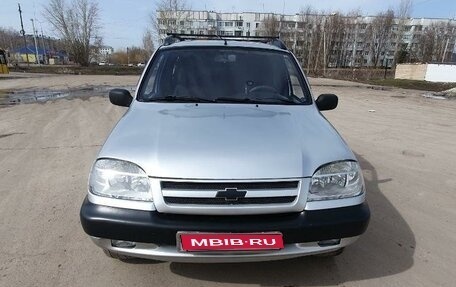 Chevrolet Niva I рестайлинг, 2003 год, 399 000 рублей, 1 фотография