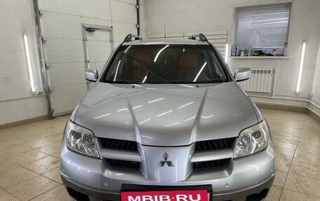 Mitsubishi Outlander III рестайлинг 3, 2005 год, 859 000 рублей, 9 фотография