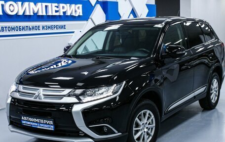 Mitsubishi Outlander III рестайлинг 3, 2015 год, 1 998 000 рублей, 5 фотография