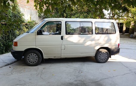 Volkswagen Transporter T4, 2000 год, 600 000 рублей, 1 фотография