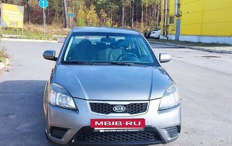 KIA Rio II, 2010 год, 700 000 рублей, 2 фотография