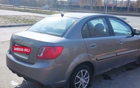 KIA Rio II, 2010 год, 700 000 рублей, 6 фотография