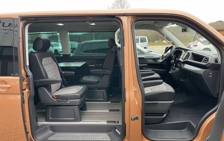 Volkswagen Multivan T6 рестайлинг, 2022 год, 9 300 000 рублей, 12 фотография