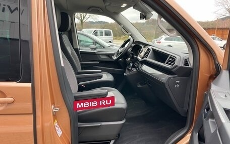 Volkswagen Multivan T6 рестайлинг, 2022 год, 9 300 000 рублей, 11 фотография