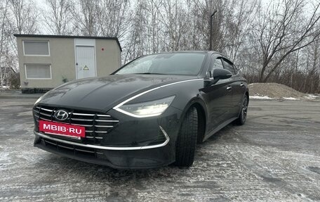 Hyundai Sonata VIII, 2019 год, 2 499 000 рублей, 2 фотография