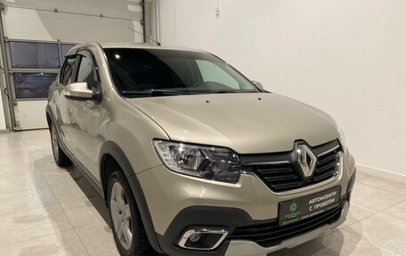 Renault Logan II, 2019 год, 1 400 000 рублей, 3 фотография