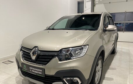 Renault Logan II, 2019 год, 1 400 000 рублей, 2 фотография