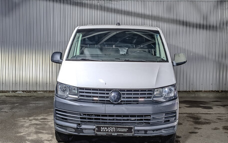 Volkswagen Transporter T6 рестайлинг, 2019 год, 1 470 000 рублей, 2 фотография