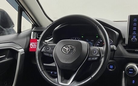 Toyota RAV4, 2019 год, 3 899 000 рублей, 17 фотография