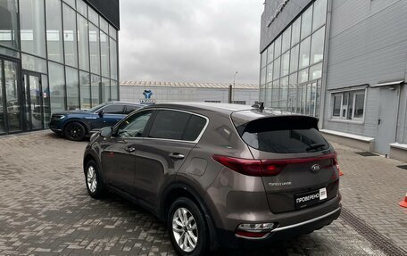 KIA Sportage IV рестайлинг, 2020 год, 2 400 000 рублей, 7 фотография