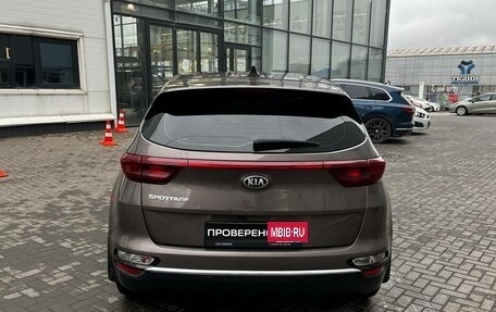 KIA Sportage IV рестайлинг, 2020 год, 2 400 000 рублей, 6 фотография