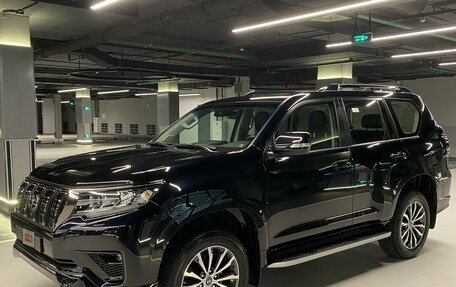 Toyota Land Cruiser Prado 150 рестайлинг 2, 2022 год, 10 490 000 рублей, 16 фотография