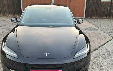 Tesla Model 3 I, 2024 год, 5 900 000 рублей, 2 фотография