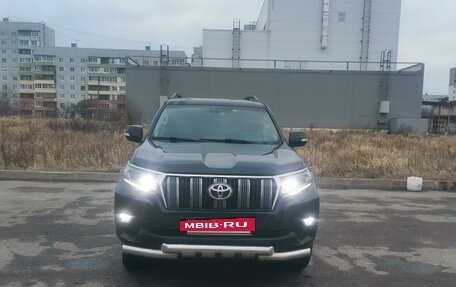 Toyota Land Cruiser Prado 150 рестайлинг 2, 2017 год, 5 200 000 рублей, 12 фотография