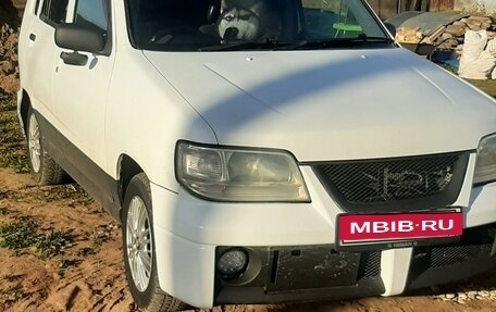 Nissan Cube II, 2000 год, 260 000 рублей, 2 фотография