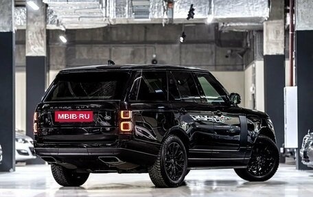 Land Rover Range Rover IV рестайлинг, 2019 год, 7 550 000 рублей, 2 фотография