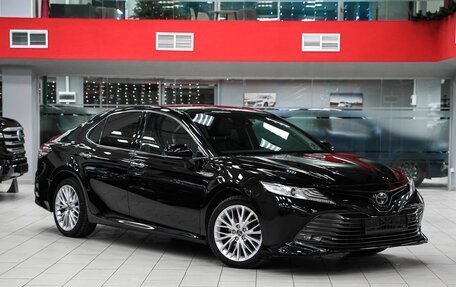 Toyota Camry, 2018 год, 2 899 000 рублей, 3 фотография