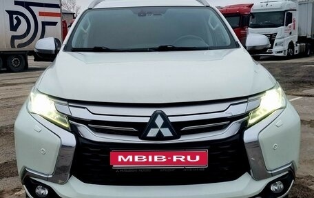 Mitsubishi Pajero Sport III рестайлинг, 2018 год, 3 455 000 рублей, 6 фотография