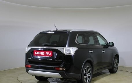 Mitsubishi Outlander III рестайлинг 3, 2014 год, 1 950 000 рублей, 5 фотография