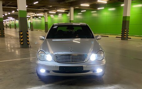 Mercedes-Benz C-Класс, 2000 год, 740 000 рублей, 1 фотография