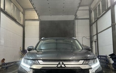 Mitsubishi Outlander III рестайлинг 3, 2018 год, 2 030 000 рублей, 1 фотография