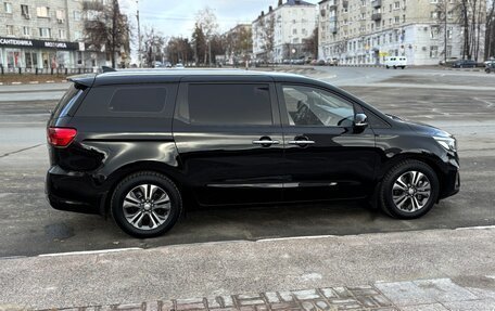 KIA Carnival III, 2019 год, 3 450 000 рублей, 5 фотография